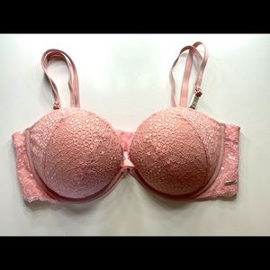 NWT- 34C Victoria Pink multi way bra. Never warn.